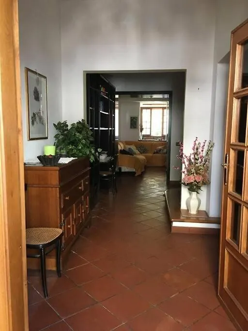 Apartment Lovely 5 Bedrooms Viareggina, With Garden Viareggio