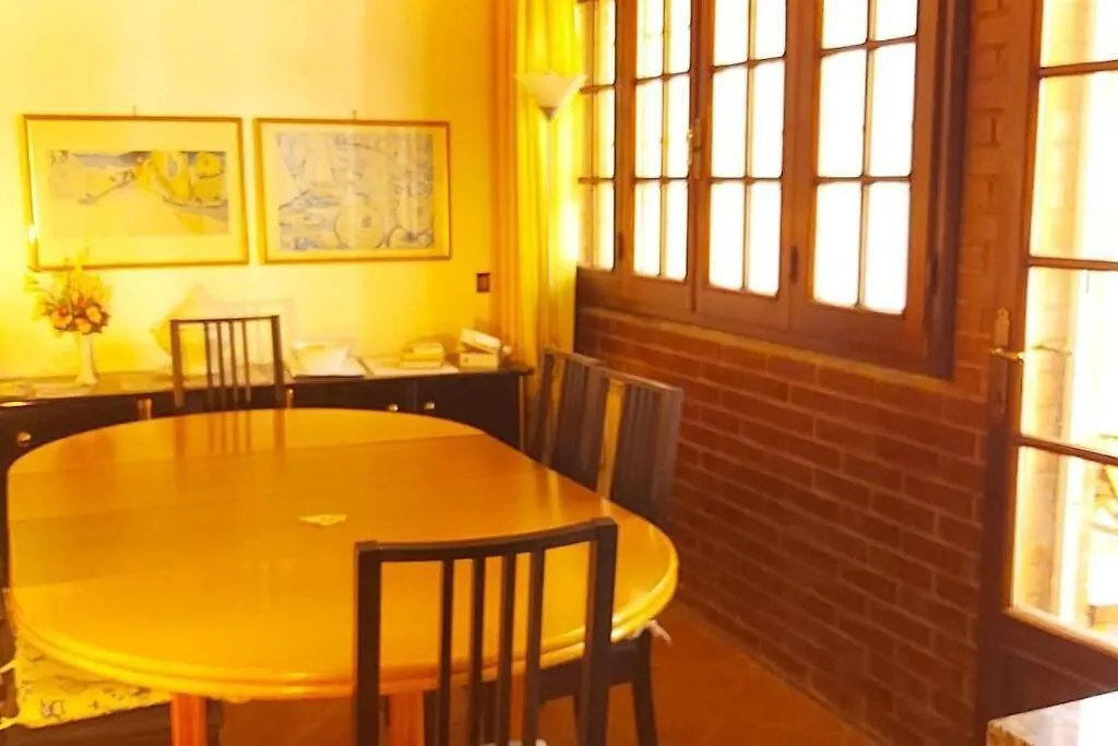 Lovely 5 Bedrooms Viareggina, With Garden Viareggio Apartment